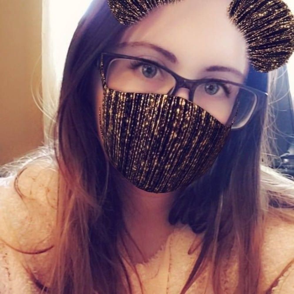 Meet your Posher, Kayla